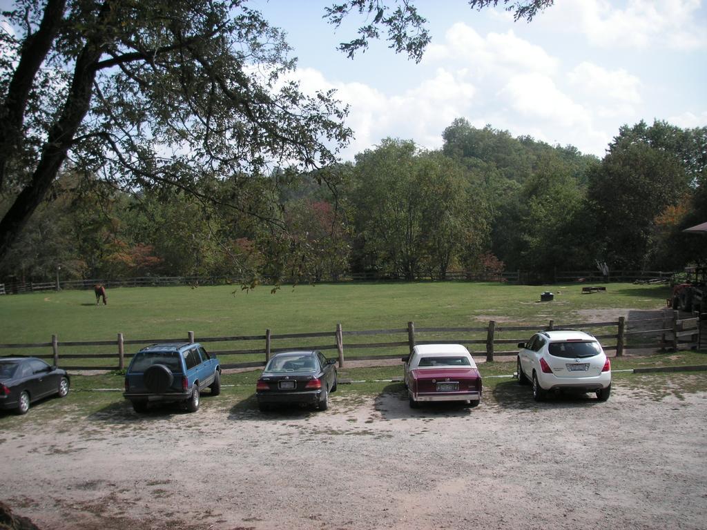 Arrowmont Stables & Cabins Cullowhee Kültér fotó